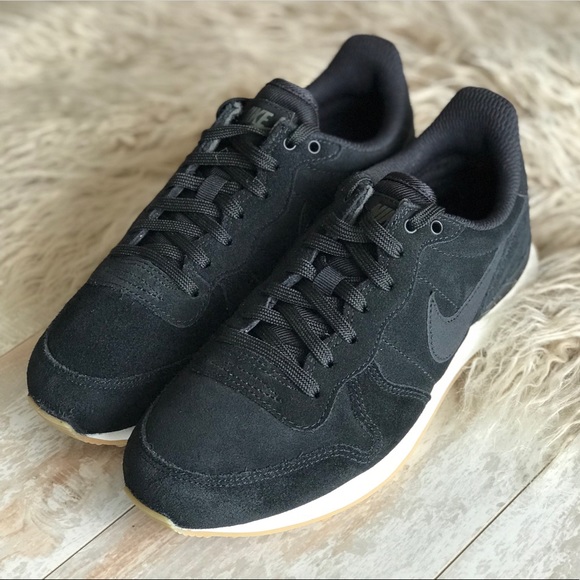 NWT Nike Internationalist special edition - Picture 2 of 8